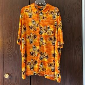 George men’s  orange and gold beer bottle tropical shirt. Short sleeved size XL